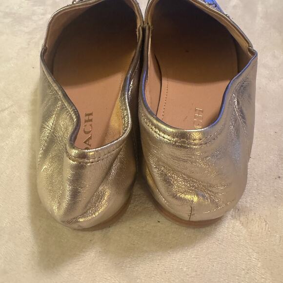 Coach Gold flats Loafers Chain charm slip on shoes womens 9.5M shiny leather - Picture 4 of 9